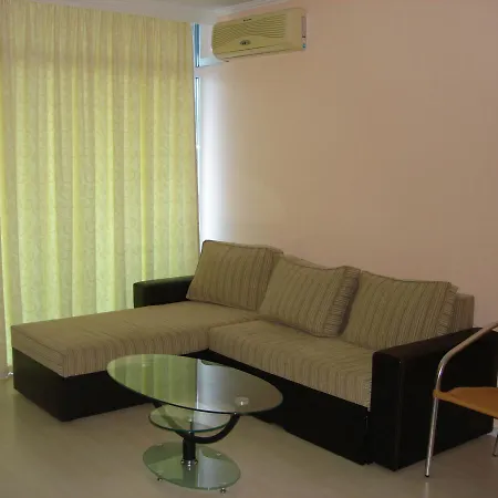 Apartament Apartments *